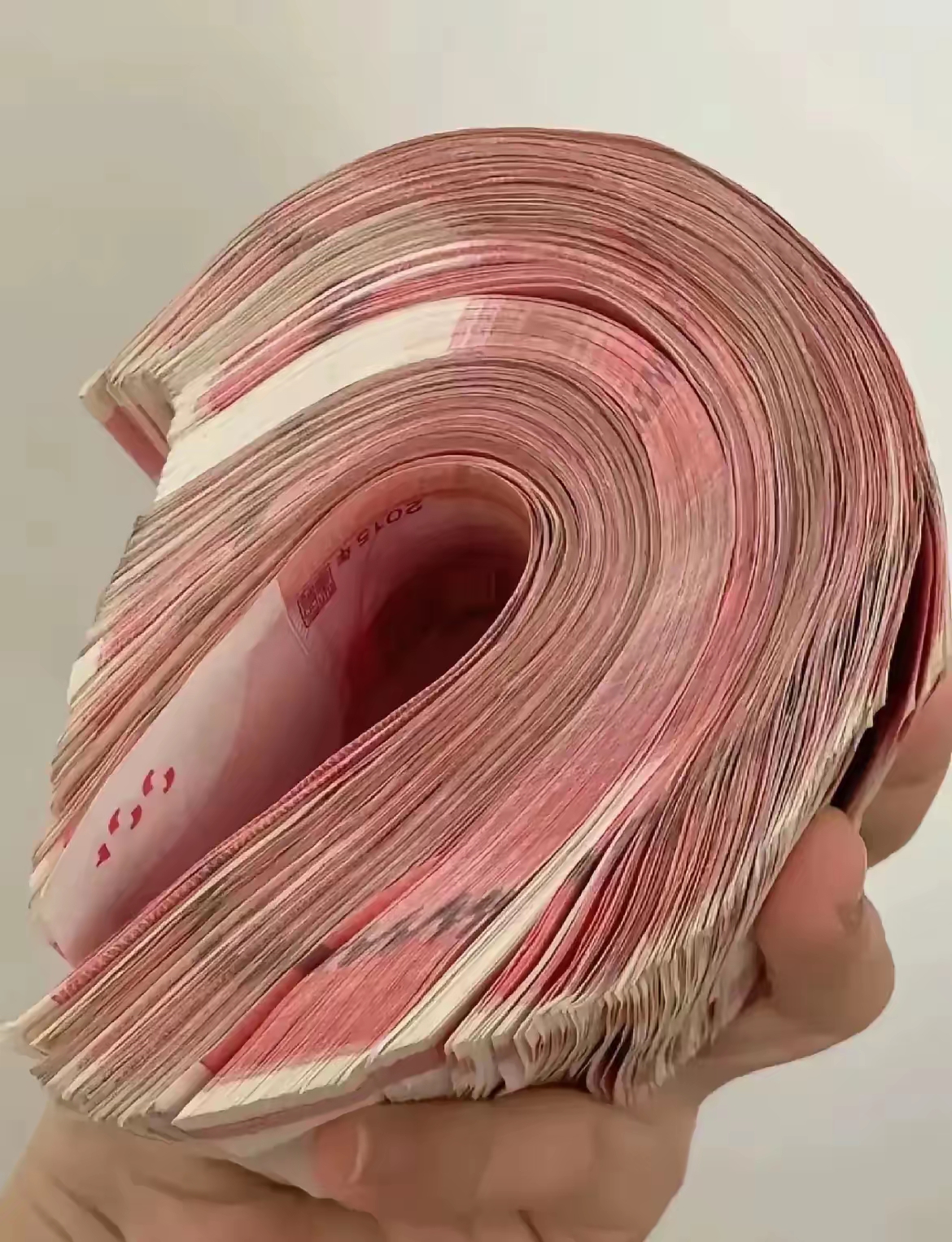 虚拟币变百万(虚拟币赚了100多万)